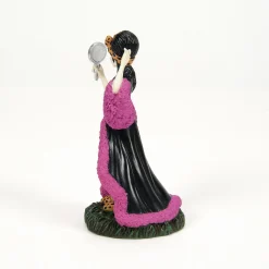 Hot Properties Village*Department 56 Elvira On Set