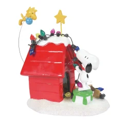 Peanuts® Village*Department 56 Getting Ready for Christmas