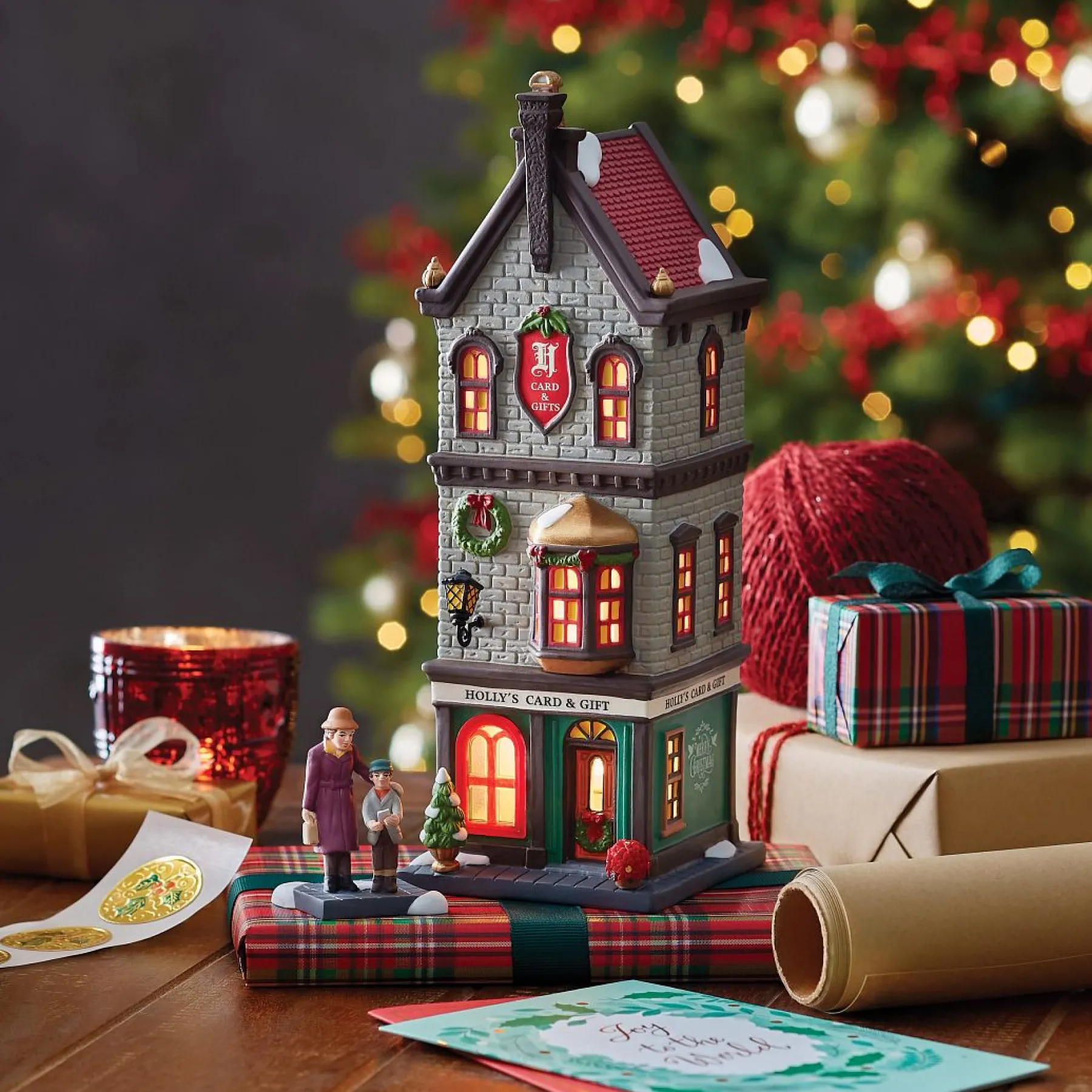 Christmas In The City Series*Department 56 Holly's Card & Gift